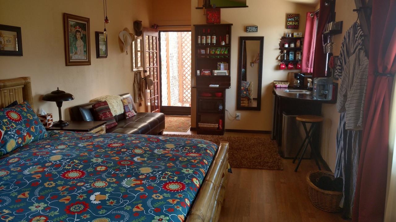 Vinofilia Wine Country Inn บาเย เด กัวลาลูเป ภายนอก รูปภาพ