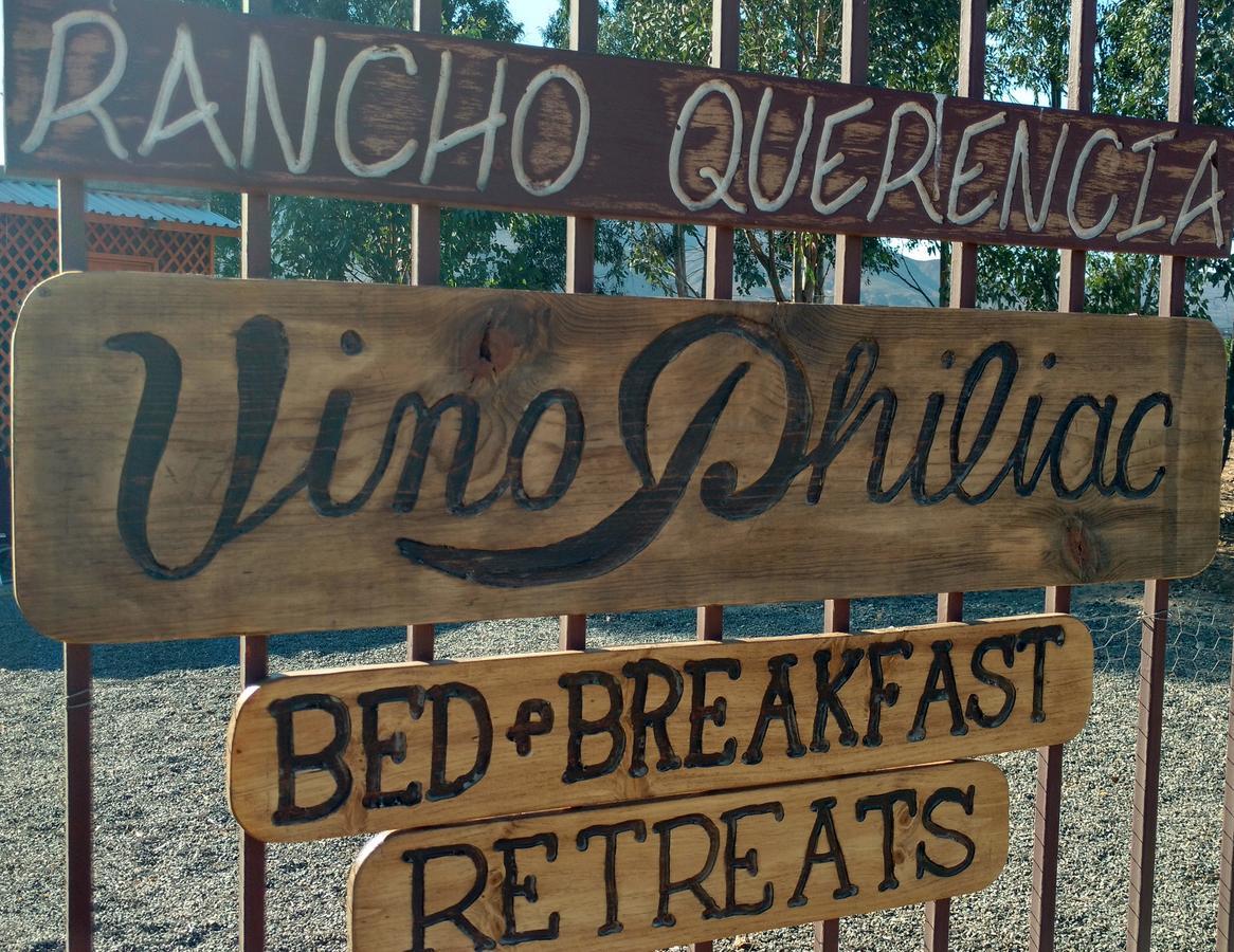 Vinofilia Wine Country Inn บาเย เด กัวลาลูเป ภายนอก รูปภาพ