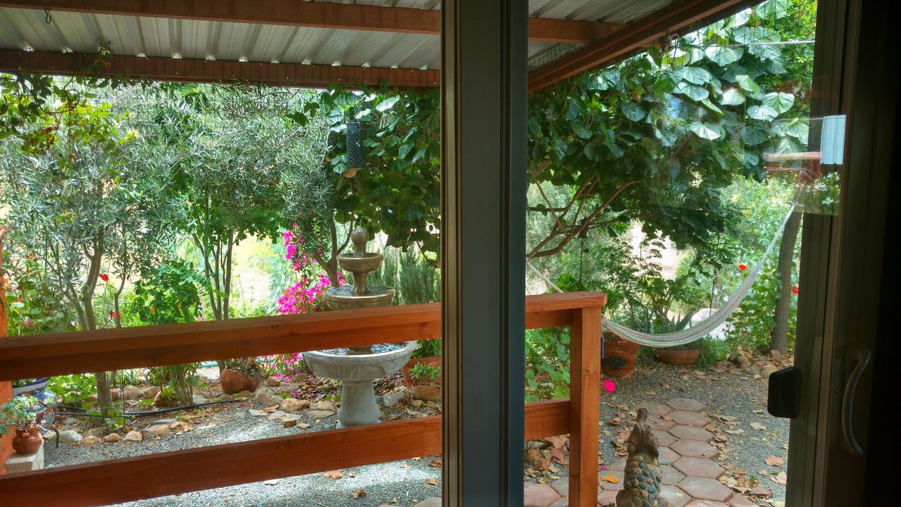 Vinofilia Wine Country Inn บาเย เด กัวลาลูเป ภายนอก รูปภาพ